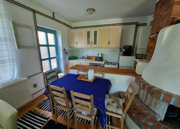 Júlia Balatonfüred